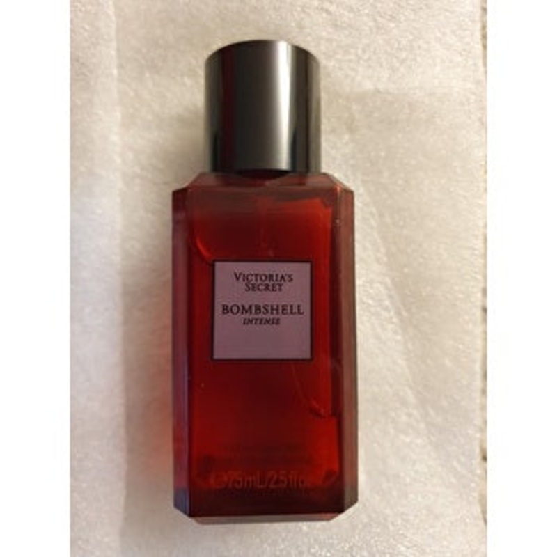 Victoria's Secret Bombshell Intense Body Spray Vanilla Cherry - New 75ml